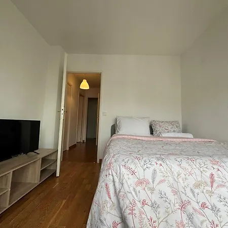 Cozy Corner Near Paris La Defense Grande Arche Maison d'hôtes *